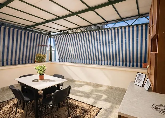 Appartement Cozy With Sunny Terrace Tirana